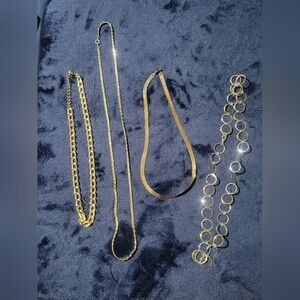 Elegant Gold Necklace Set